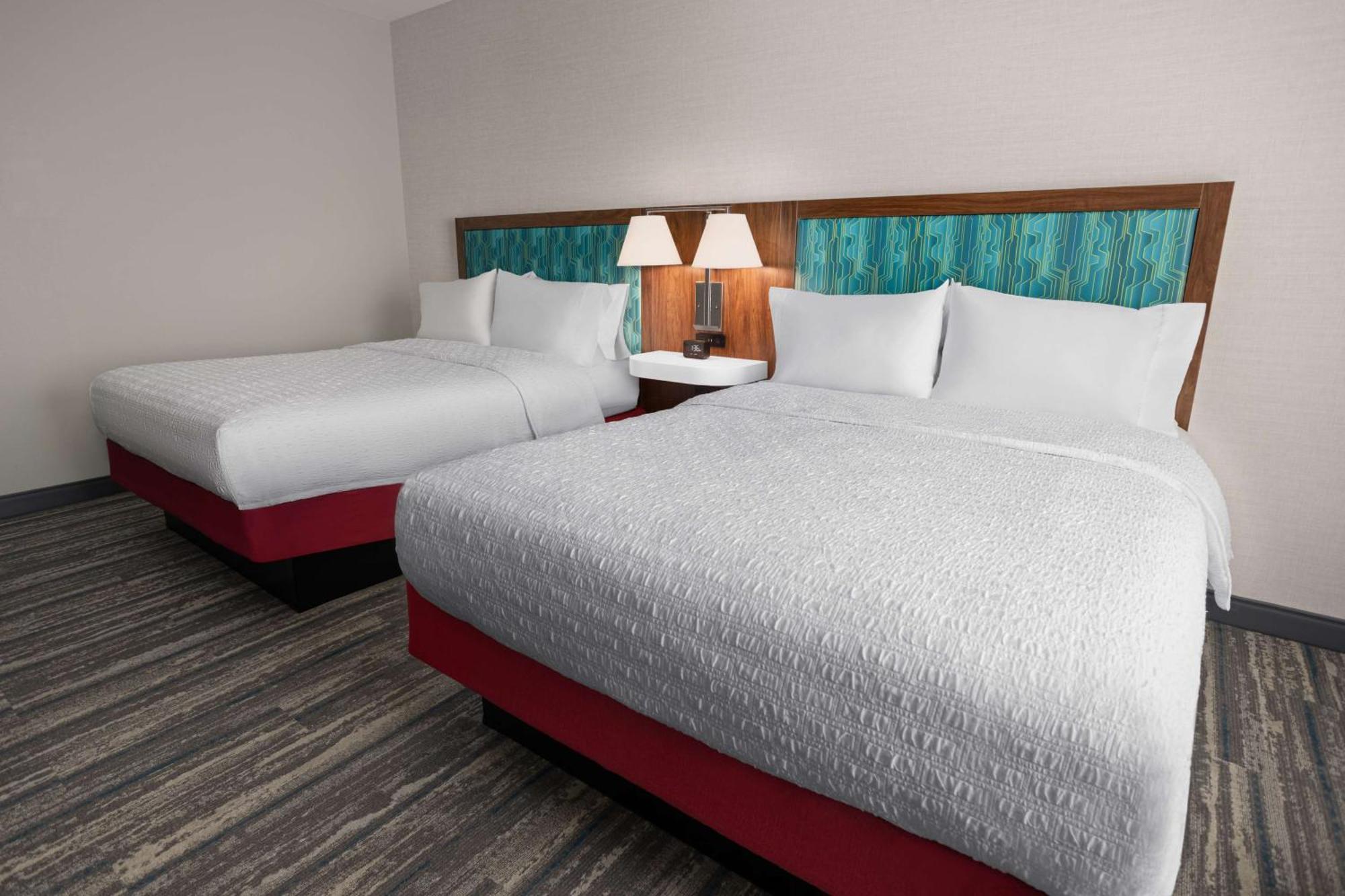 Hotel Hampton Cleveland-airport/tiedeman Road Brooklyn