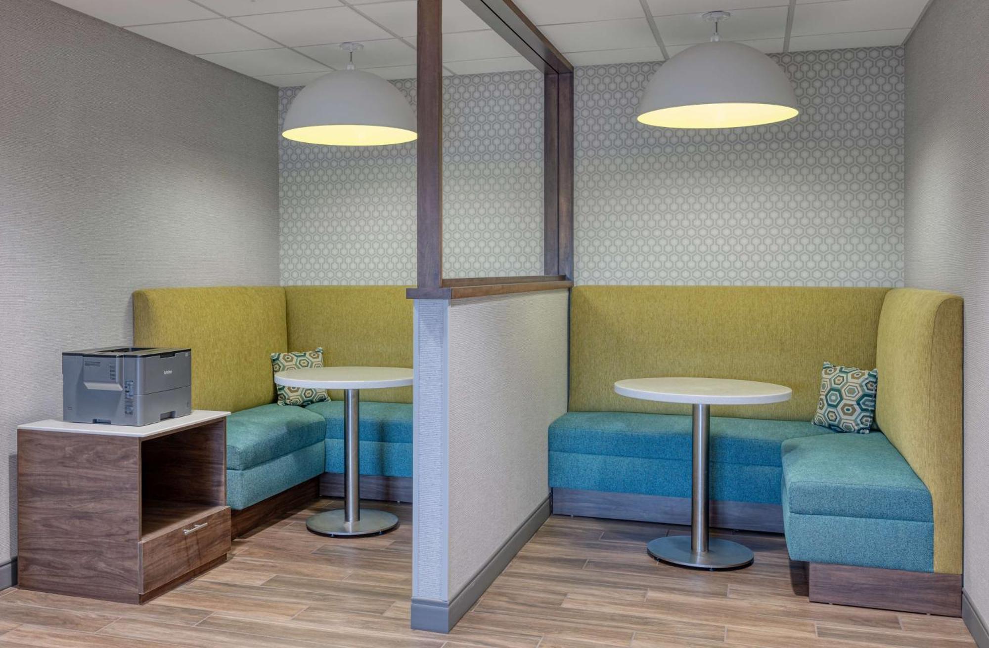 Hampton Cleveland-airport/tiedeman Road 3* Brooklyn