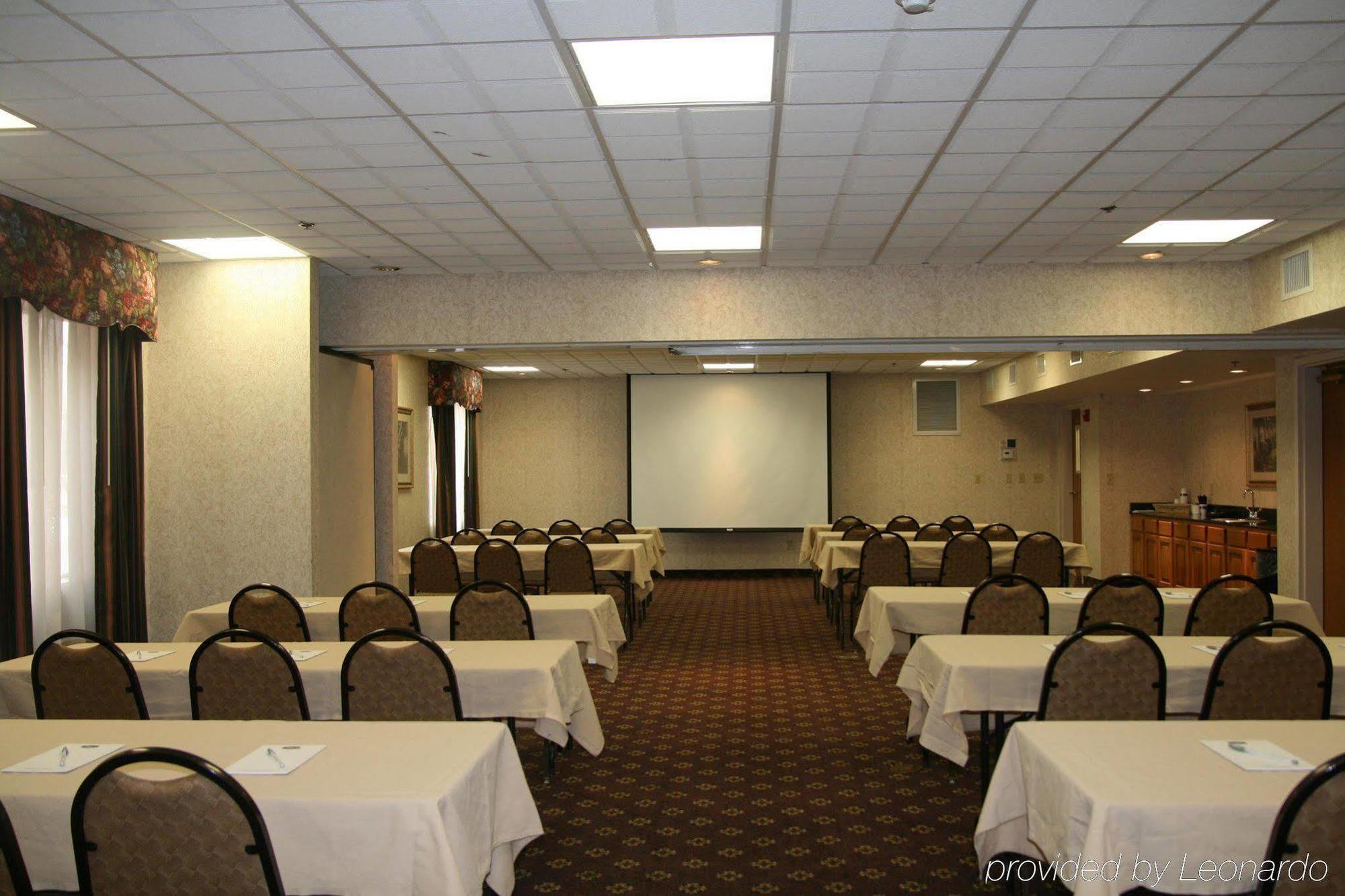 Hotel Hampton Cleveland-airport/tiedeman Road